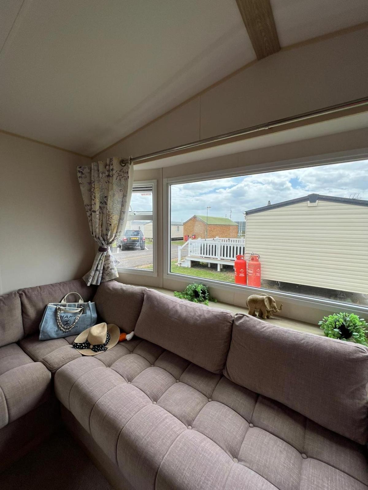 Luxurious Three Bedroom Caravan Jaywick Sands Екстер'єр фото